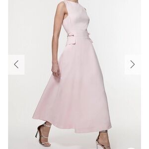 Elegant Pink Sleeveless Dress